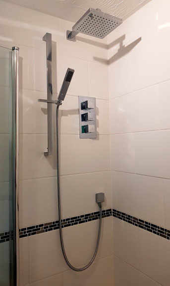 2 Modernshowerhead Wall343X574