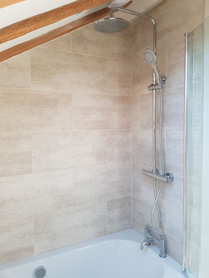 3 Neutraltile Showertub431X574