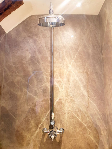 4 Showerhead Wallmount431X574